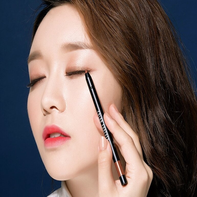 Đánh giá chi tiết 3 mẫu  bút kẻ mắt Maybelline đình đám hiện nay