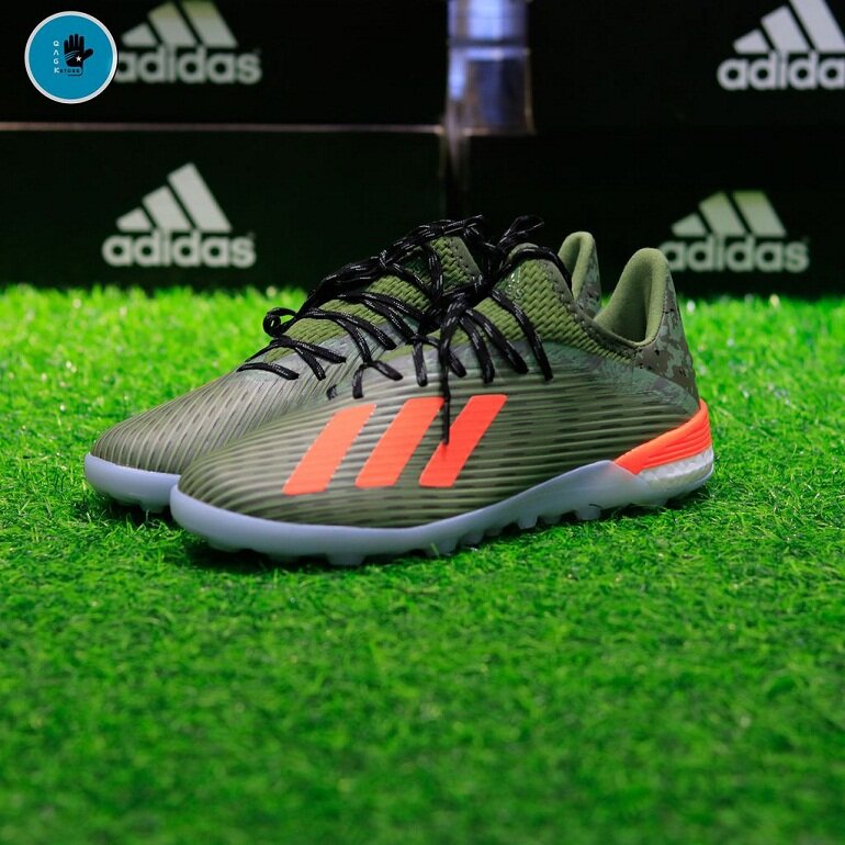 Giày đá bóng Adidas có gì hay mà được cả thế giới tin dùng?