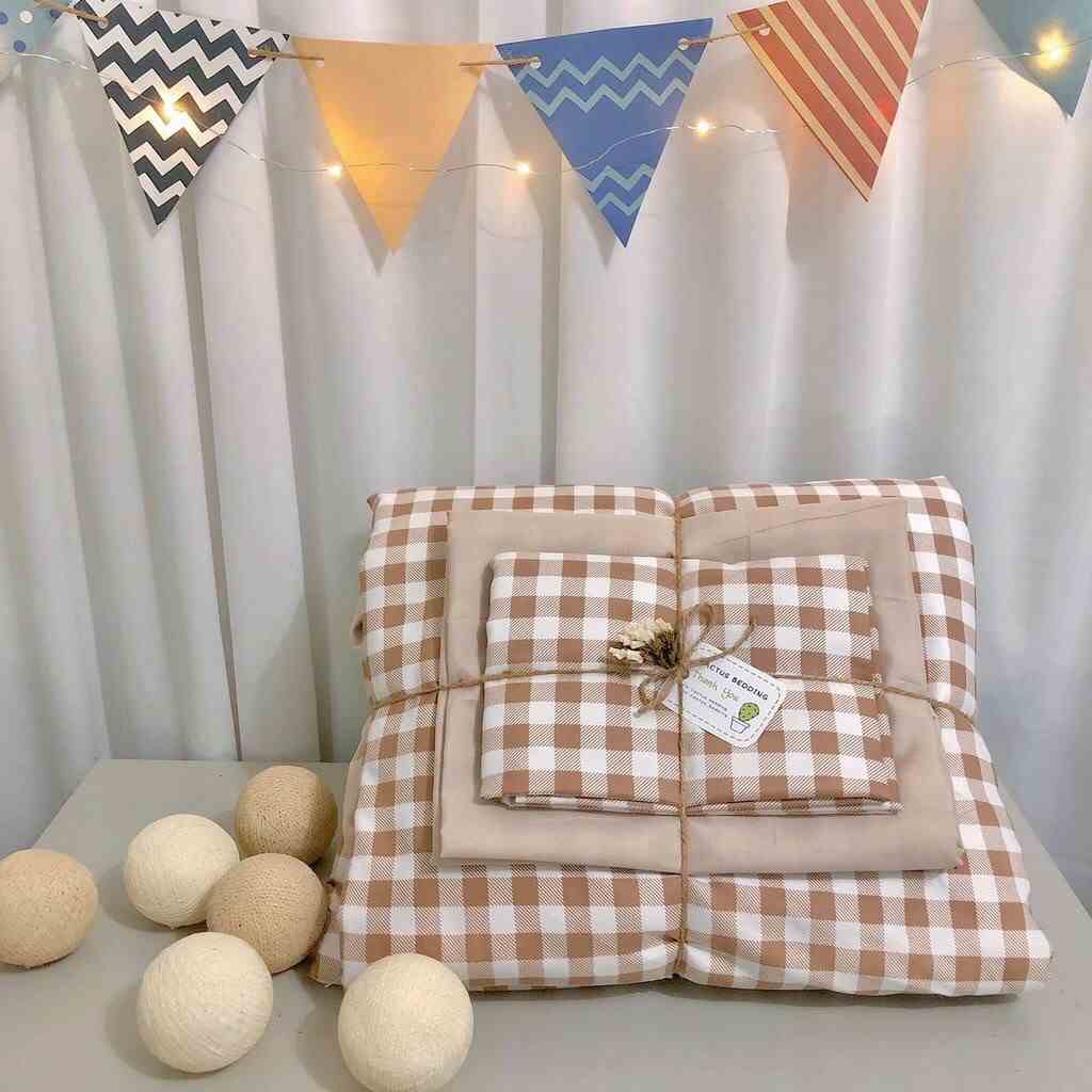 Bộ Chăn ga gối cotton poly 4 món Bo Decor họa tiết caro nâu be