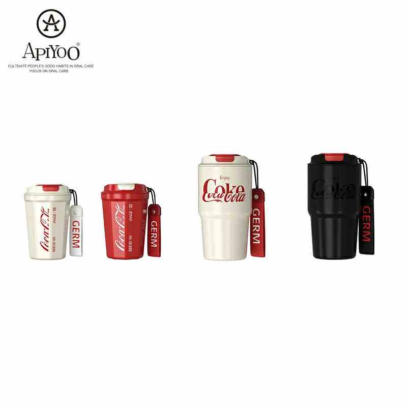 Cốc uống cà phê chuyên dụng APIYOO đồng thương hiệu Coca-Cola lớp lót thép không gỉ 316 miệng nhỏ kín nắp lật