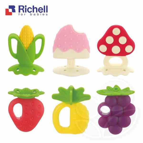 Gặm nướu silicone Richell có hộp