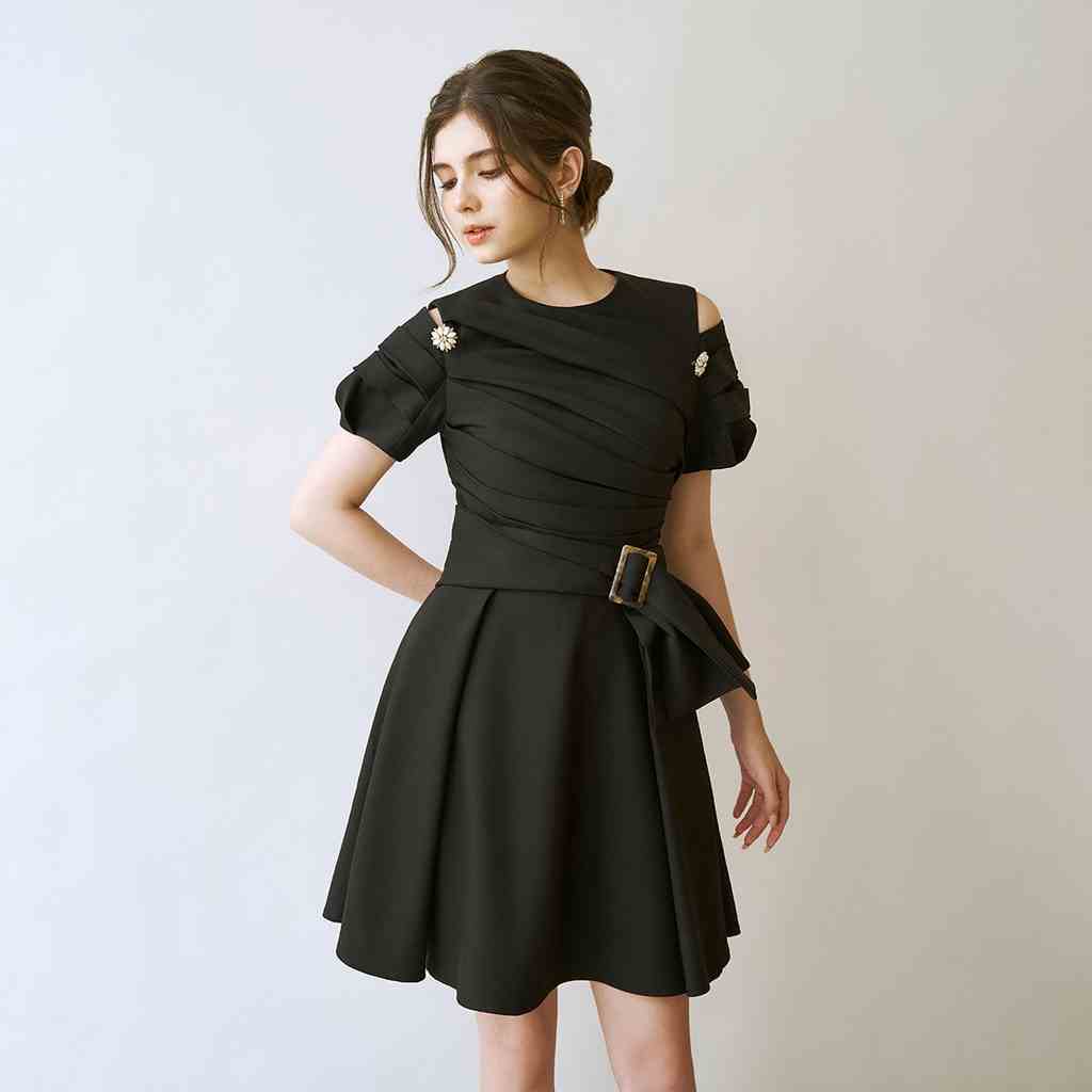 MAVEN - Váy đen dáng A cổ tròn Navie Black Dress