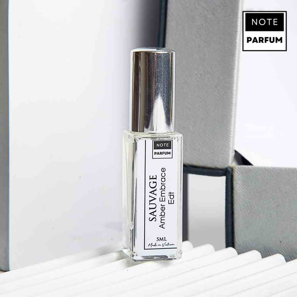 Nước hoa nam SAUSAGE - AMBER EMBRACE mang lại phong cách ấm áp, lịch sự, gợi cảm thương hiệu Noteparfum dung tích 5ml