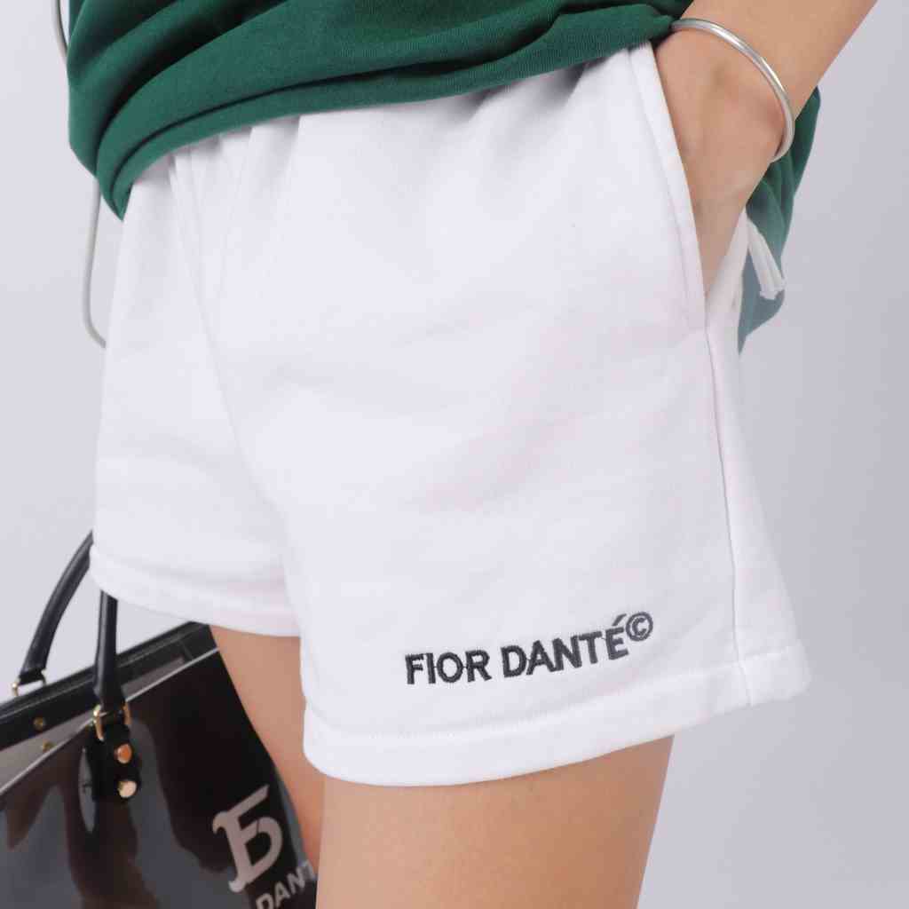 [Mã BMLTB200 giảm đến 100K đơn 499K] Quần Shorts Nữ Thêu LOGO FIOR DANTÉ Form Rộng Màu Trắng 100% Vải Cotton Thoáng Mát