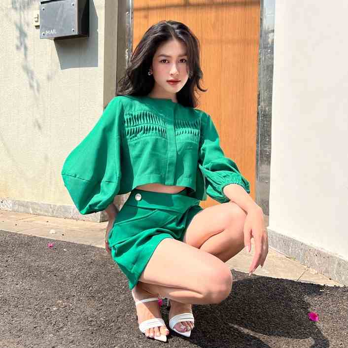 COCO SIN - Áo Xanh Green Tay Phồng Phối Dập Ly