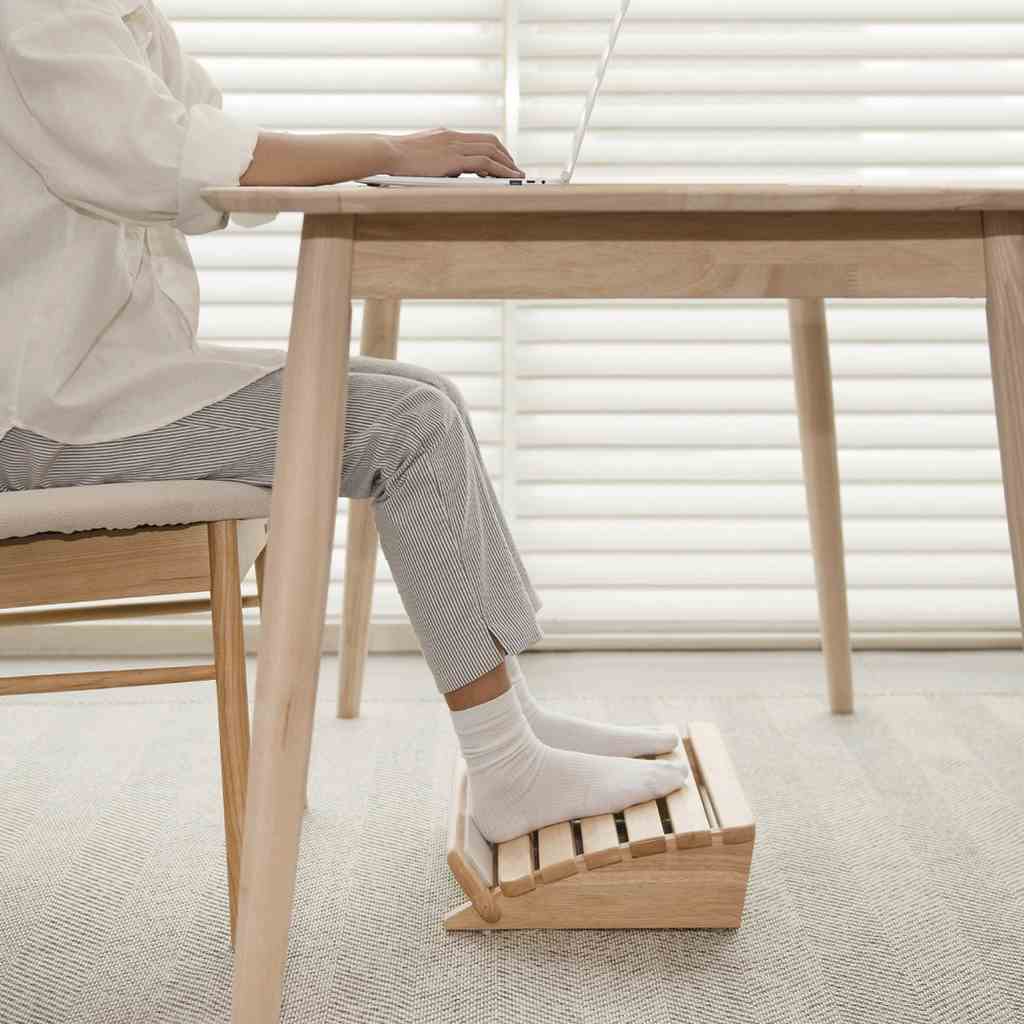 [Mã BMLTB200 giảm đến 100K đơn 499K] Ghế Gỗ Kê Chân ARIZE Bandiz Foot Rest Bằng Gỗ Thoải Mái