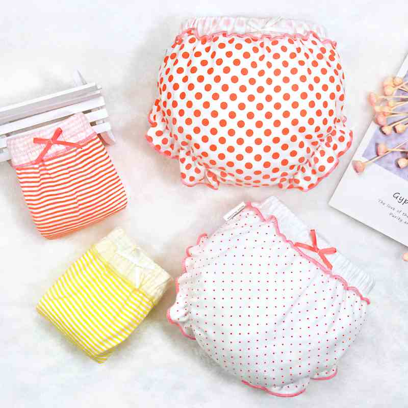 Set 4 quần lót LUCKY BIG CAT chất liệu cotton nguyên chất cao cấp cho bé 1-3 tuổi