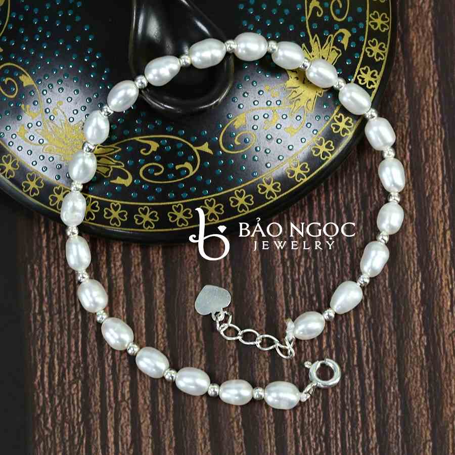 Vòng Tay Ngọc Trai Hạt Nhỏ 4-5ly Mix Charm Bi Trơn Thanh Lịch - Thời Thượng - LT2696 - Bảo Ngọc Jewelry (Hàng Thiết Kế)