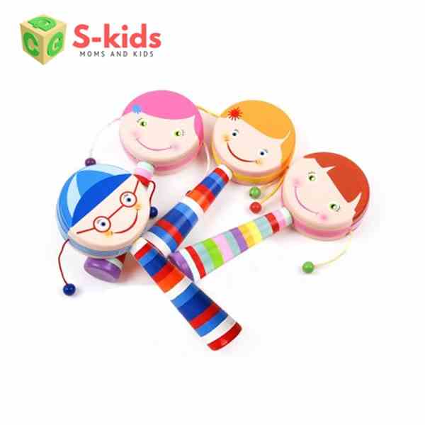 Đồ chơi cho bé 1 tuổi S-Kids, Bô nhạc cụ Trống lắc tay búp bê.