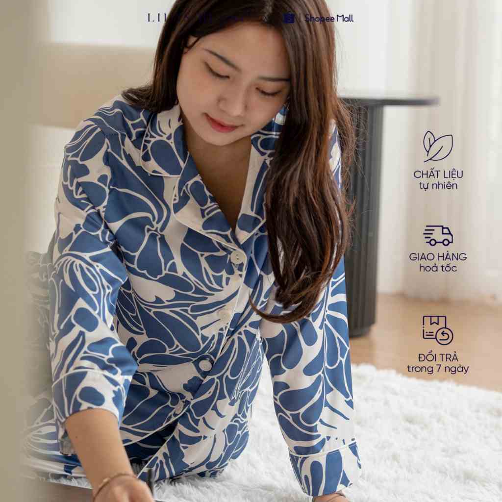 Bộ Pyjamas Nữ Mặc Nhà Quần Dài Áo Dài Chất Liệu Lụa In Hoa Tiết Louisa Xanh Dương LILAS BLANC