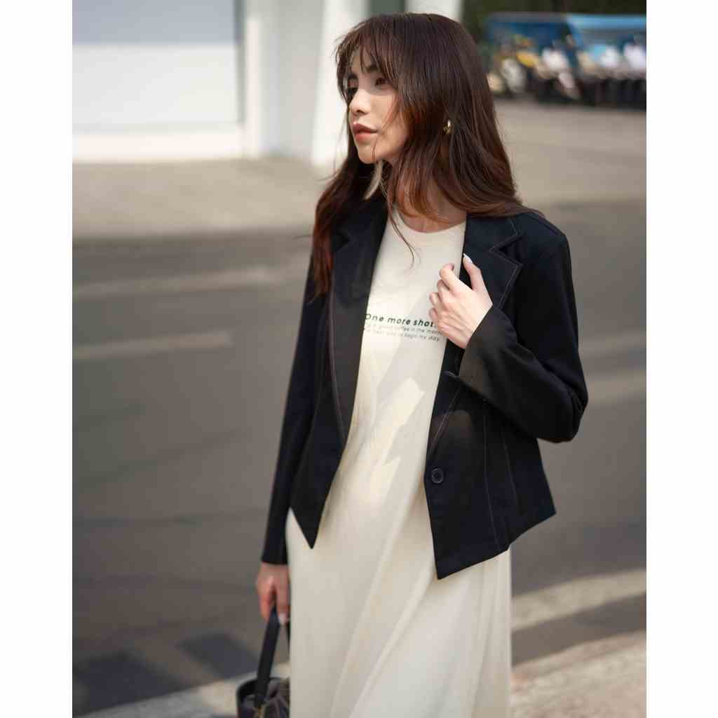 Áo Blazer tay dài dáng croptop KHÂU BY CQ Claude Cropped