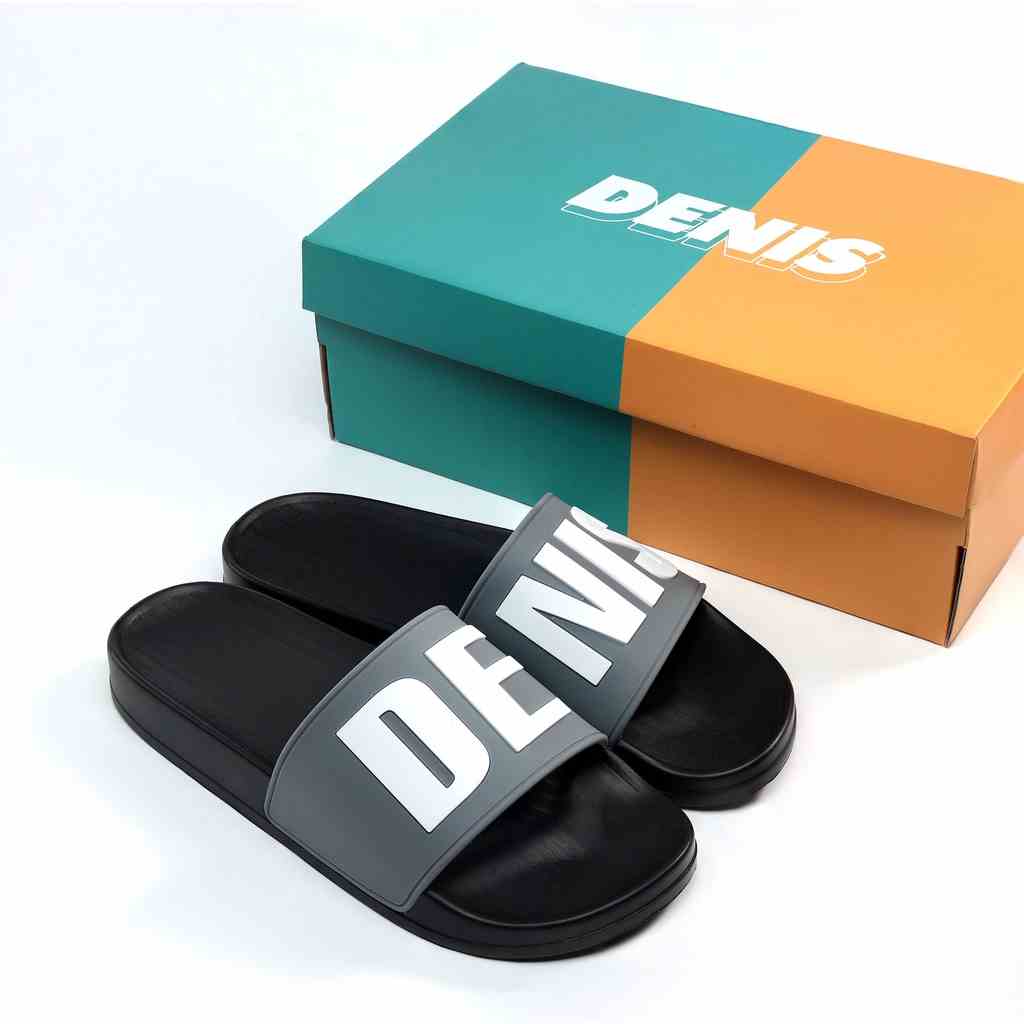 Dép quai ngang Denis CT03 Unisex Slipper Quai Xám chữ to màu trắng Basic