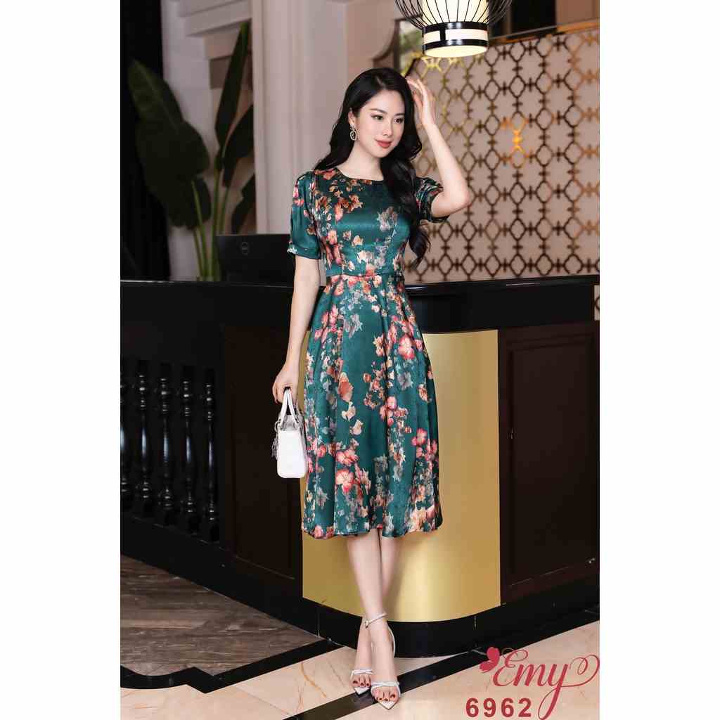 Đầm EMY EM6962  Xoè Lụa Vân Xanh