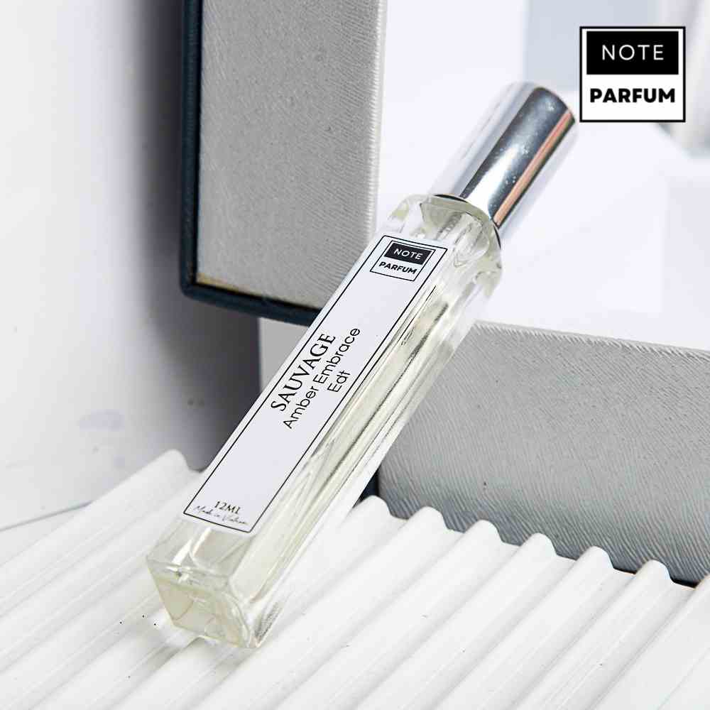 Nước hoa nữ Very sexy by night mang phong cách nhẹ nhàng, quyến rũ xen kẽ nồng nàn thương hiệu Noteparfum dung tích 12ml