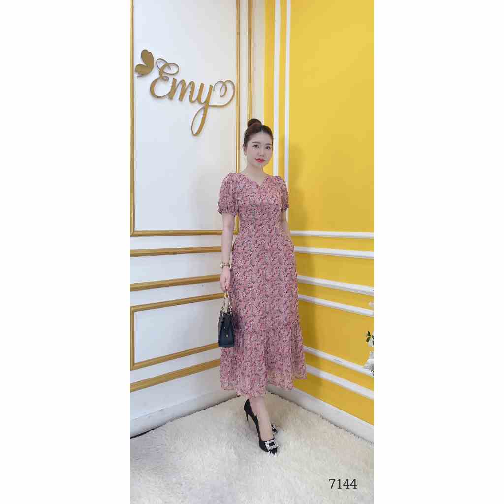 Maxi EMY EM7144 Dài Cổ V