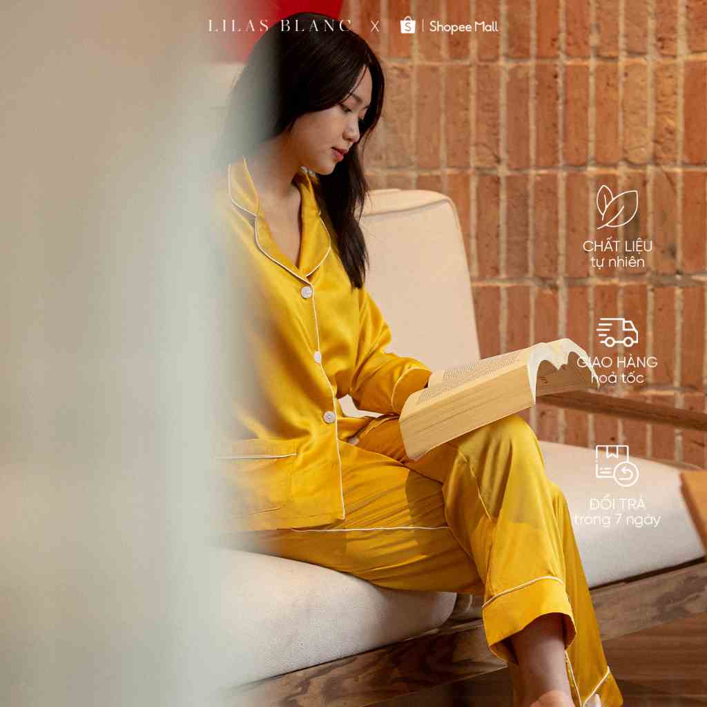 Bộ Pyjamas Nữ Mặc Nhà Áo Dài Quần Dài Chất Liệu Lụa Màu Vàng Phối Viền Trắng Golden Topaz LILAS BLANC