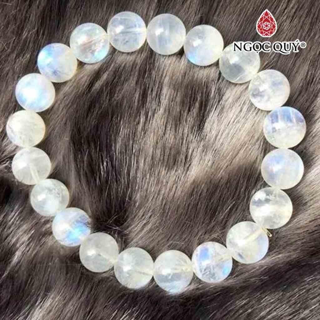 [Mã BMLTB200 giảm đến 100K đơn 499K] Vòng tay đá moonstones - Ngọc Quý