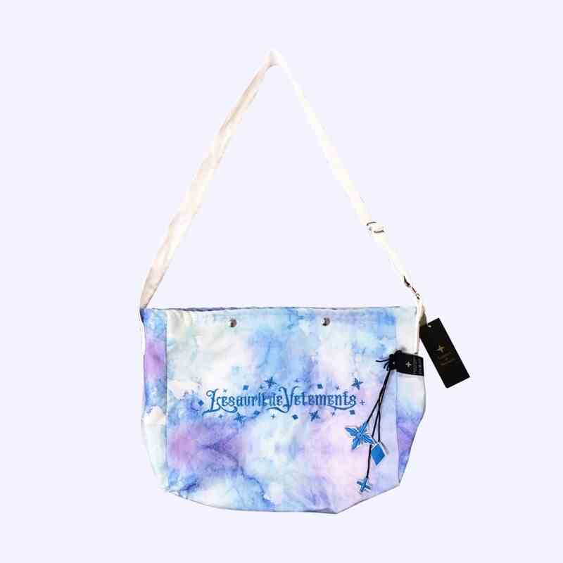 [Mã BMLTB200 giảm đến 100K đơn 499K] Túi Lesavril de Vetements Twinkle Dreamy Sky